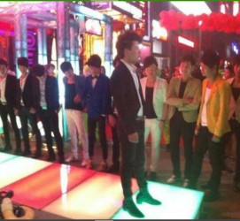 甘孜深圳夜总会伴游模特雇用(深圳KTV模特雇用)