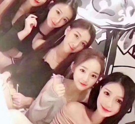 甘孜美国小姐姐带小伙伴游中国上海的简单介绍