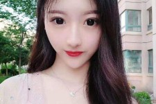 甘孜中国旅游团伴游几钱(中国旅游团伴游几钱一个月)
