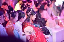 甘孜汉服模特兼职(想做汉服模特去哪里找)