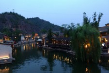 甘孜古北水镇攻略(古北水镇温泉攻略)