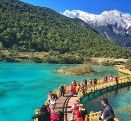 甘孜云南旅游攻略(云南旅游攻略必去景点顺序)