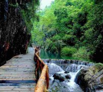 甘孜周边旅游(周边旅游景区哪里好玩)