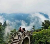 甘孜二日游(二日游旅游攻略)