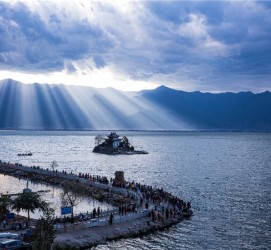 甘孜洱海旅游攻略(成都到洱海旅游攻略)