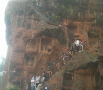 甘孜乐山旅游攻略(乐山旅游攻略自由行路线推荐)