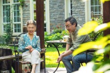 甘孜坦言带老伴游遍中国(我和老伴去旅游)