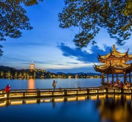 甘孜游遍中国伴游网(旅游伴游中国)