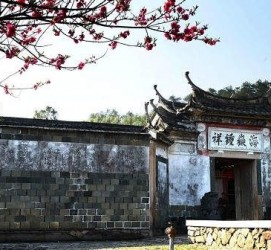 甘孜中国伴游网保举一座寺庙(旅游景区寺庙)