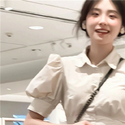 甘孜高端纯出女孩雇用(高端名媛定造)奢华游艇豪侈生活月入50W