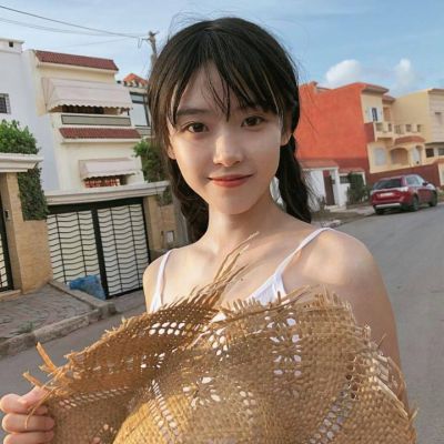 甘孜伴游女生李梓萱的资料