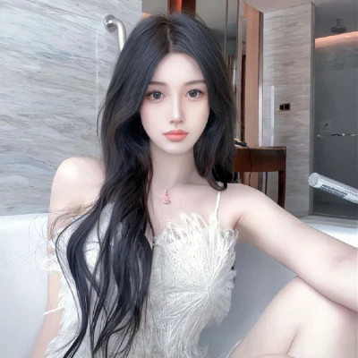 甘孜伴游女生吴悠的资料