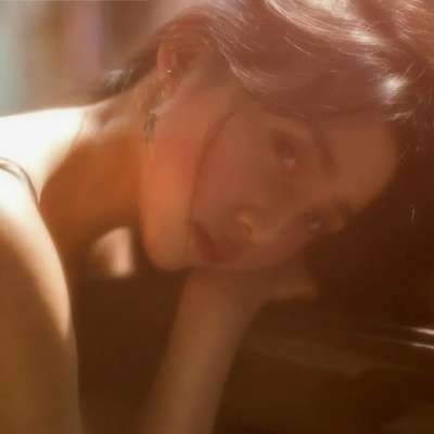 甘孜伴游女生曾荫的资料