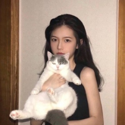 甘孜伴游女生杨芃寒的资料