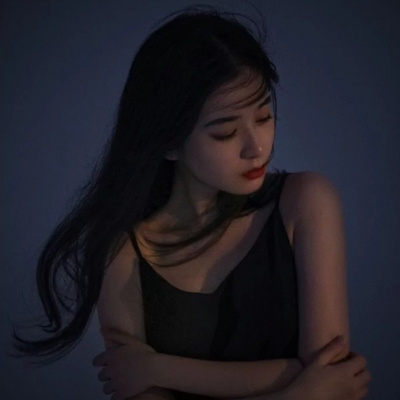甘孜伴游女生谢悦悦的资料