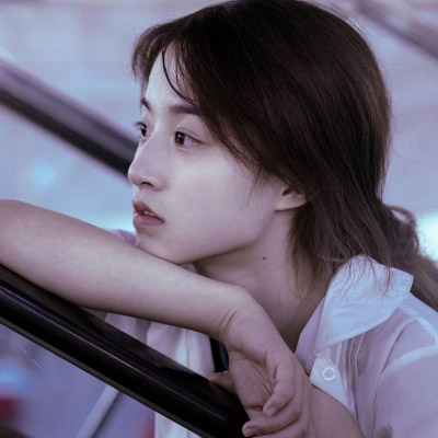 甘孜伴游女生沈清梧的资料