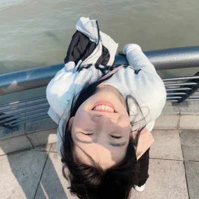 甘孜伴游女生李琳洁的资料