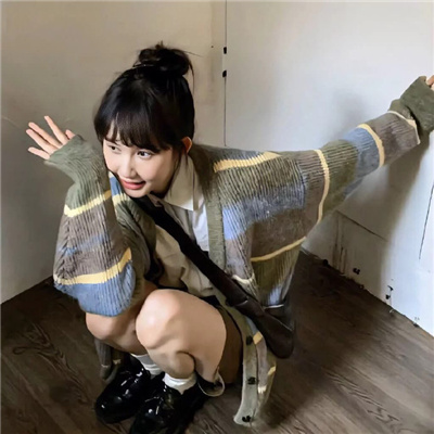 甘孜伴游女生方镜月的资料