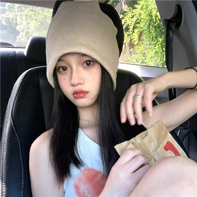 甘孜伴游女生乙傲薇的资料
